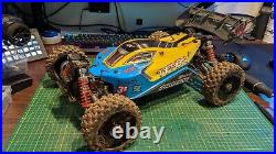 Arrma 1/8 Typhon 4x4 3s roller has no motor Read description for other parts