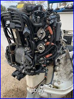 Evinrude outboard motor 99 Ficht 150 Ran Without Oil. All Other Parts Working