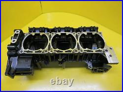 Oem 2001 Yamaha Waverunner Gp1200r Engine Motor Block Crankcase Crank Case